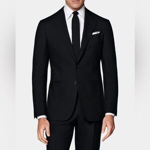 SUITSUPPLY Black Tailored Fit Havana Suit 44s
Pure 4-Ply Traveller Wool, Italy